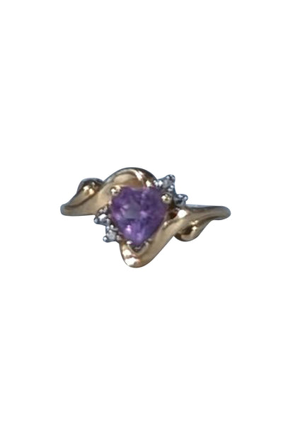 No Label - 10K Gold w/ Purple Heart Stone Ring Sz 6 - Current Boutique