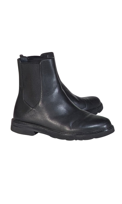 Stuart Weitzman - Black Leather Short Boots Sz 11 - Current Boutique