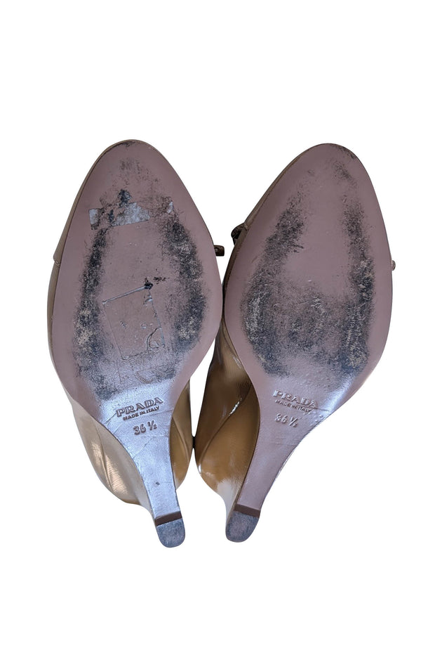 Prada - Beige Patent Textured Leather Bow Toe Wedge Heels Sz 6.5 - Current Boutique