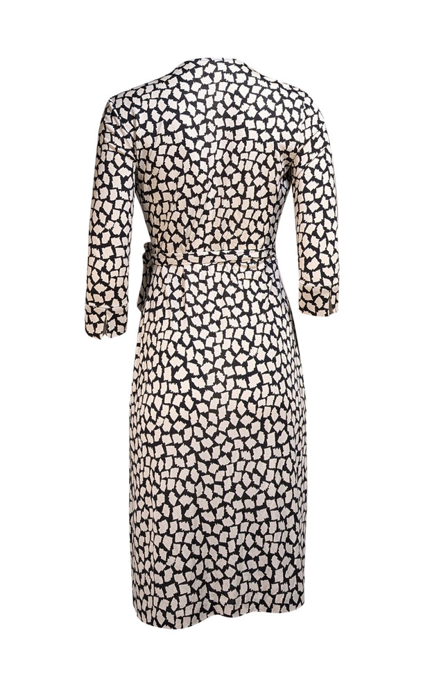 Diane von Furstenberg - Black & Cream Abstract Print Silk Wrap Dress Sz 6