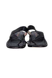 Stuart Weitzman - Black Leather Toe Strap Sandals Sz 7.5