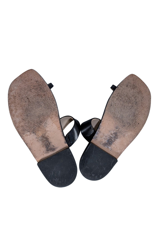 Stuart Weitzman - Black Leather Toe Strap Sandals Sz 7.5