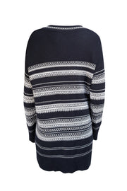 Vince - Black w/ White Embroidered Stitched Detail Sweater Sz M
