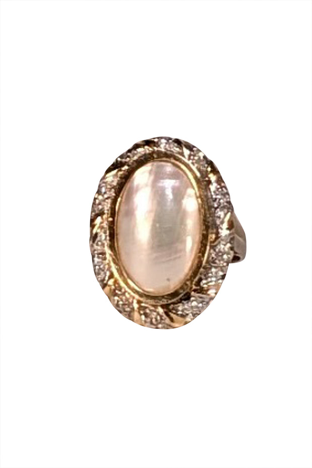 No Label - 14K Gold Pearl Middle Pearl Stone Ring Sz 10 - Current Boutique