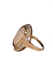 No Label - 14K Gold Pearl Middle Pearl Stone Ring Sz 10 - Current Boutique