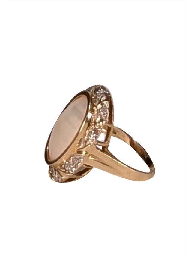 No Label - 14K Gold Pearl Middle Pearl Stone Ring Sz 10 - Current Boutique