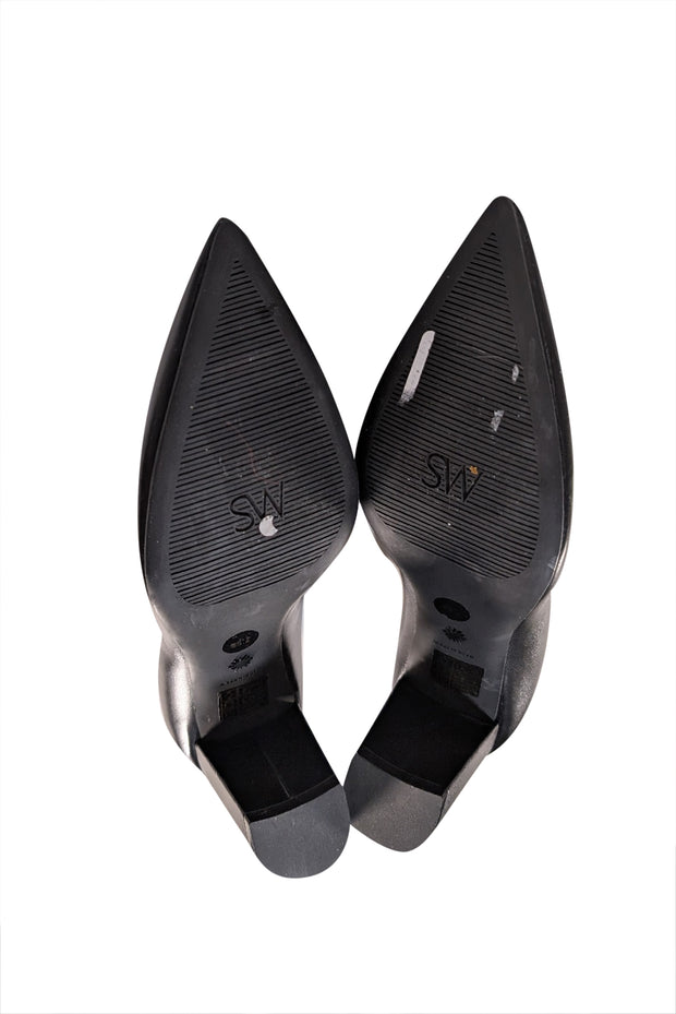 Stuart Weitzman - Black Leather Pointed Toe Pumps Sz 7.5 - Current Boutique