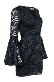 Current Boutique-Alexis - Black Embroidered Lace Bell Sleeve Dress Sz S