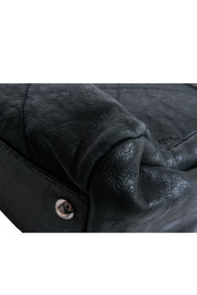 Current Boutique-Chanel - Hamptons Accordion Flap Quilted Calfskin Shoulder Bag