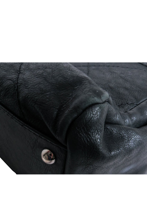 Current Boutique-Chanel - Hamptons Accordion Flap Quilted Calfskin Shoulder Bag