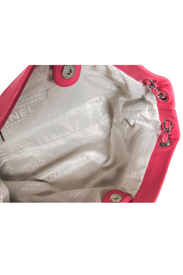 Current Boutique-Chanel - Pink Leather Woven Shoulder Bag