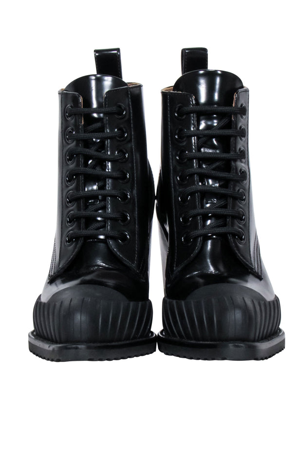 Current Boutique-Chloe - Black & Tan Patent Leather Lace Up Short Boots Sz 8
