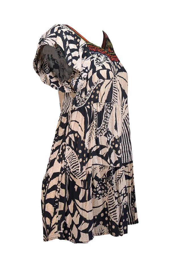 Current Boutique-Farm Rio - Beige & Black Leaf Print Flutter Sleeve Mini Dress Sz P