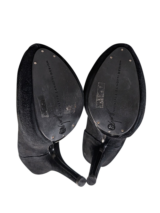 Current Boutique-Giuseppe Zanotti - Black Suede Rounded Toe Pumps Sz 7.5
