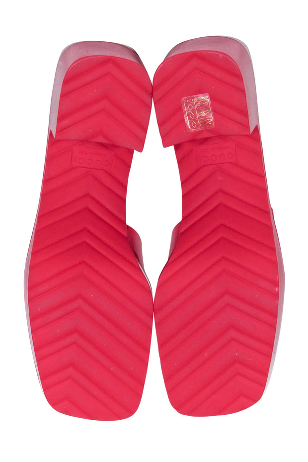 Current Boutique-Gucci - Red Rubber Logo Platform Slide Sandals Sz 10