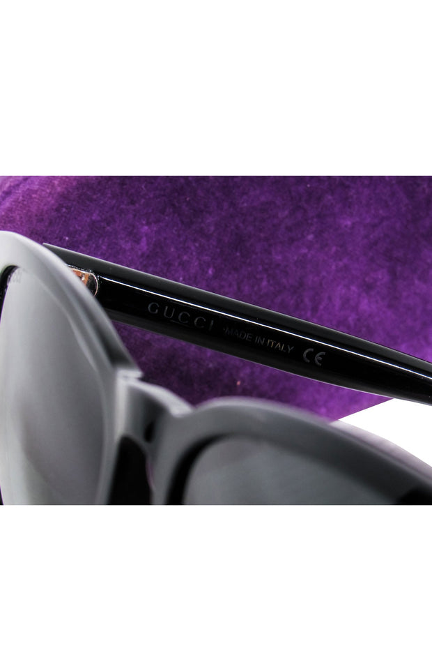 Current Boutique-Gucci - Black Frames w/ Side Star Detail