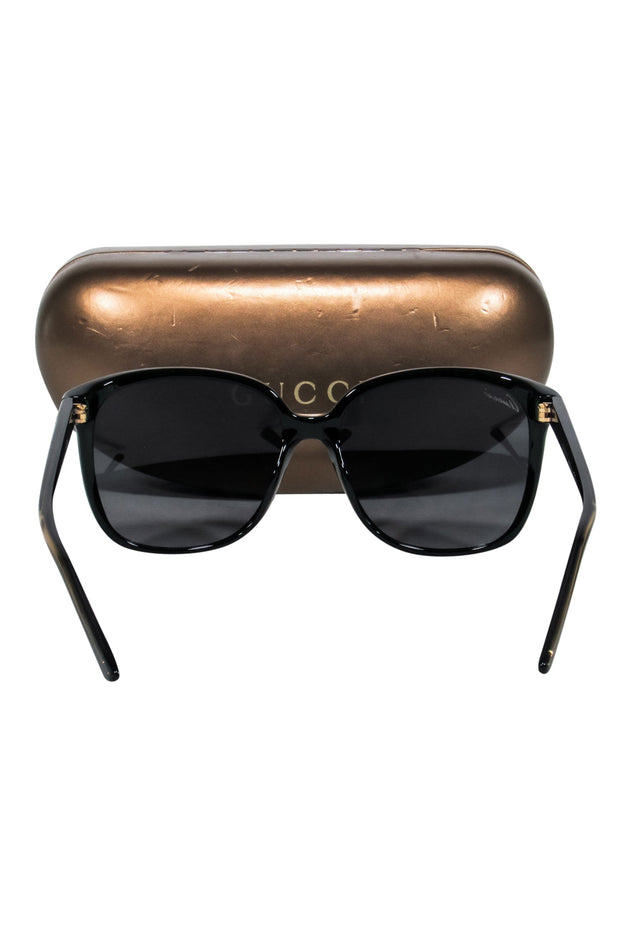 Current Boutique-Gucci - Black w/ Gold Side Detail Sunglasses