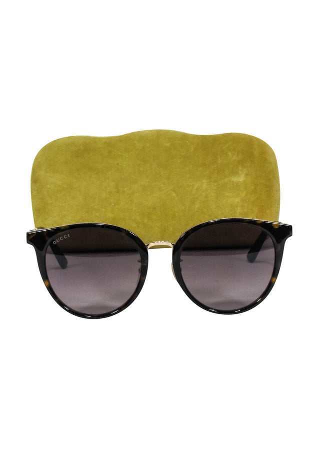 Current Boutique-Gucci - Brown Tortoise Oversized Round Sunglasses