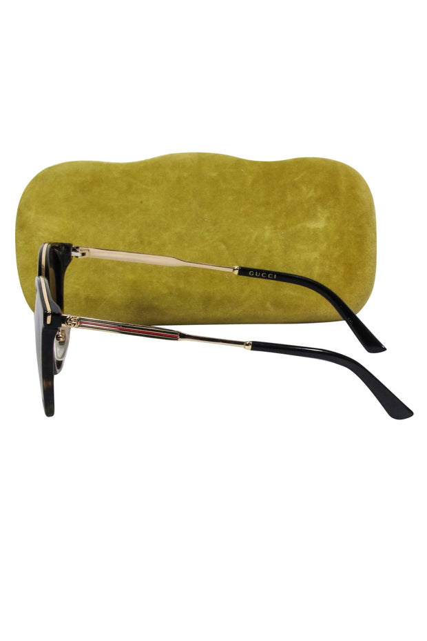 Current Boutique-Gucci - Brown Tortoise Oversized Round Sunglasses