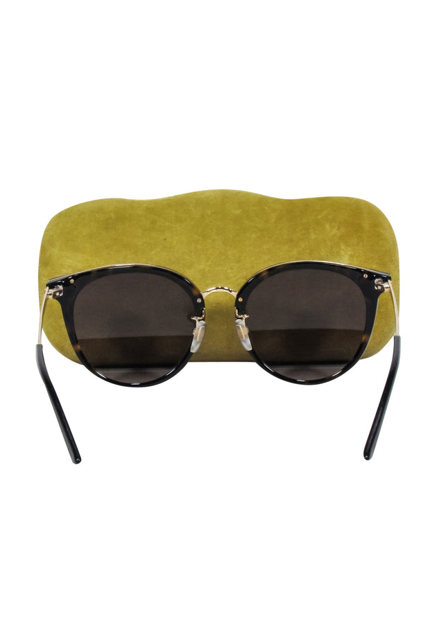 Current Boutique-Gucci - Brown Tortoise Oversized Round Sunglasses
