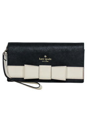Current Boutique-Kate Spade - Black w/ Cream Bow Wristlet