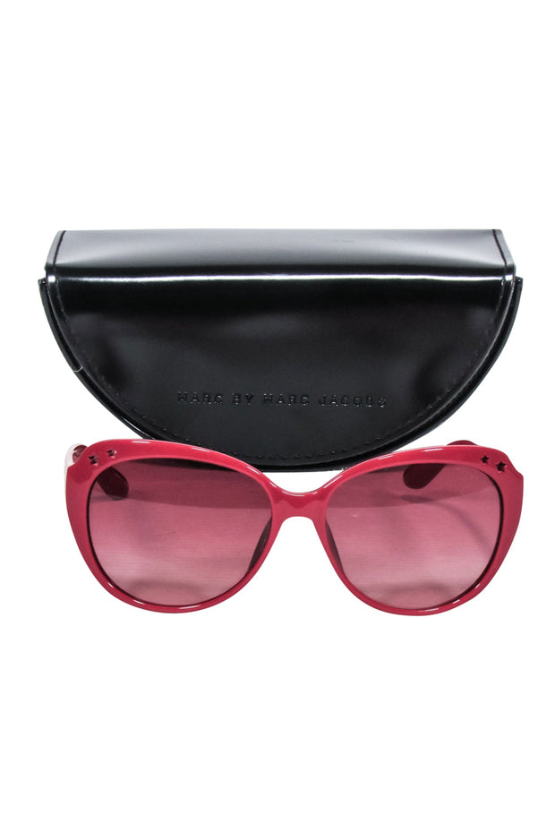 Current Boutique-Marc by Marc Jacobs - Dark Pink Rounded Star Cut Out Sunglasses