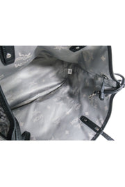 Current Boutique-MCM - Visetos Snakeskin Embossed Medium Shopper Tote Bag