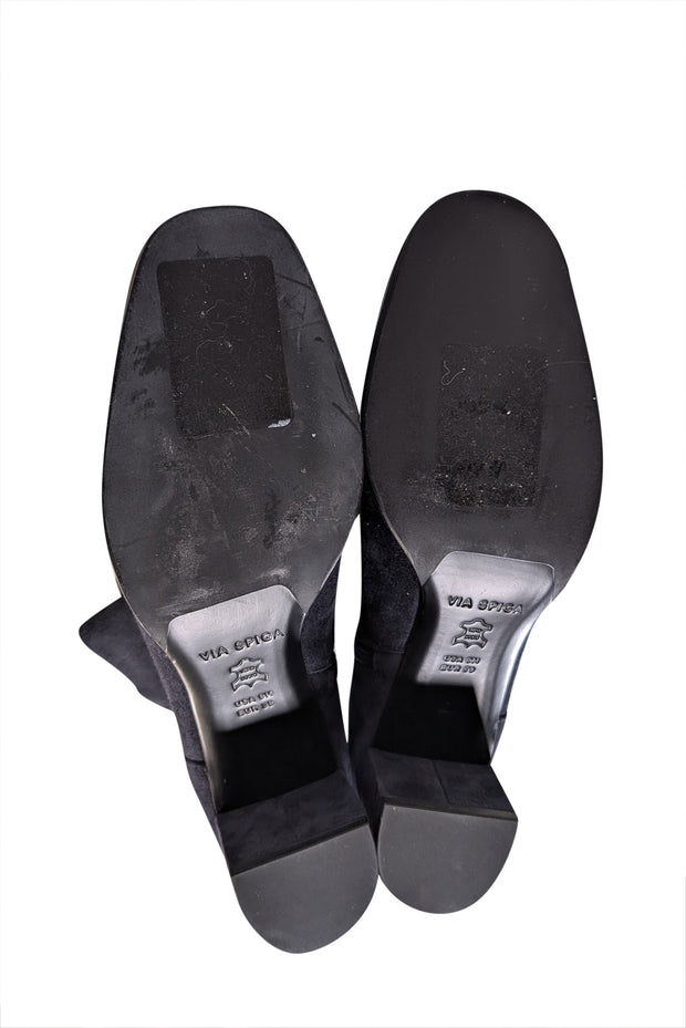 Current Boutique-Via Spiga - Navy Suede Short Ankle Boots Sz 9