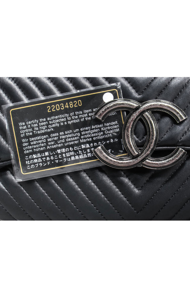 Current Boutique-Chanel - Black Leather Chevron Clutch