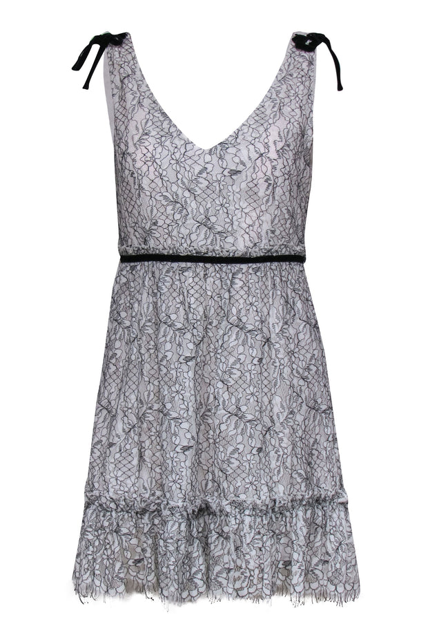 Current Boutique-Cupcakes & Cashmere - White & Black Floral Lace Fit & Flare Dress Sz 4