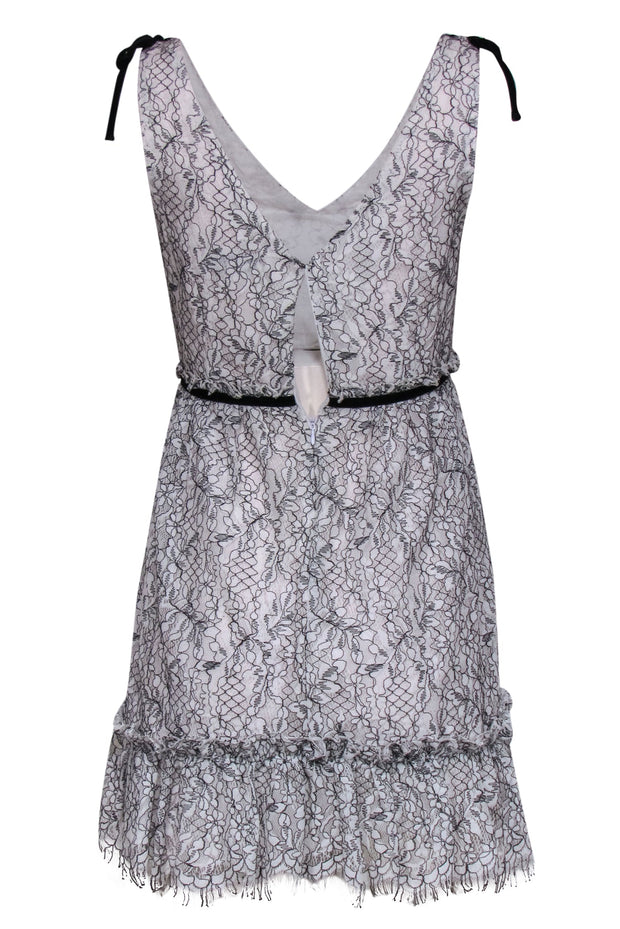 Current Boutique-Cupcakes & Cashmere - White & Black Floral Lace Fit & Flare Dress Sz 4