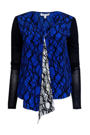 Current Boutique-Elizabeth & James - Blue & Black Graphic Blouse w/ White Accent Sz S