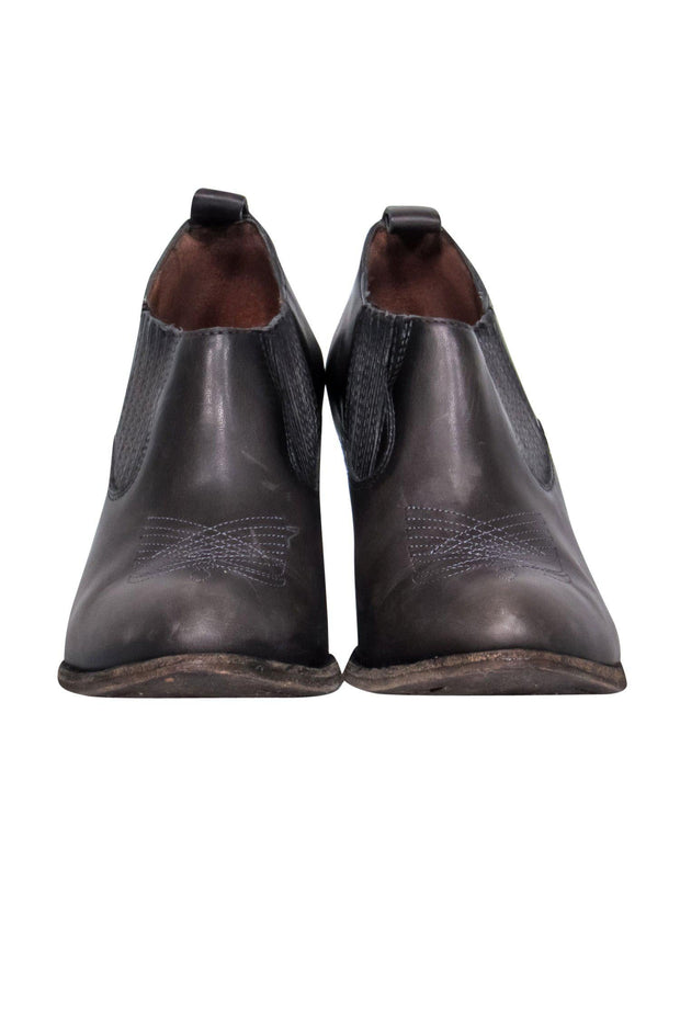 Current Boutique-Frye - Dark Grey Distressed Leather Heeled Booties w/ Stitching Detail Sz 6.5