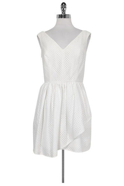 Current Boutique-Keepsake - White Eyelet Fit N Flare Dress Sz M