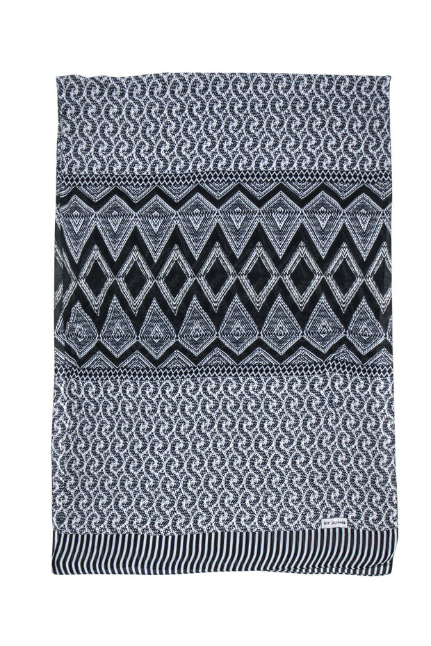 Current Boutique-St. John - Black & White Printed Scarf